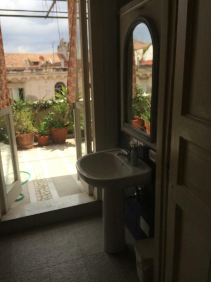 B&B Stella 10 Napoli Eksteriør bilde
